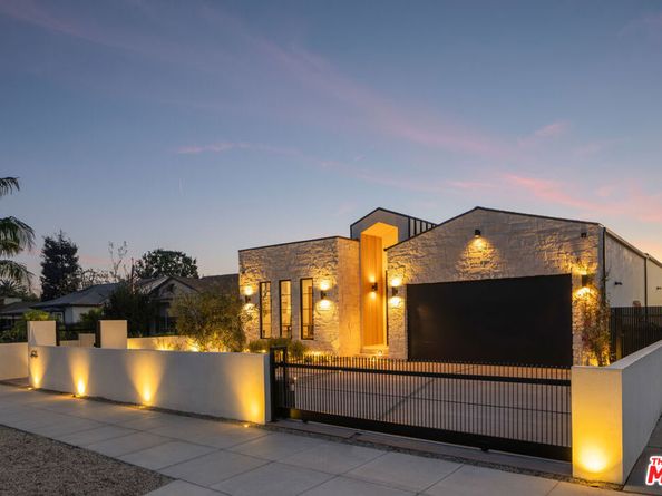 4029 East Boulevard, Los Angeles CA 90066