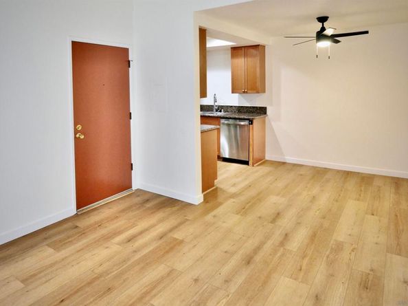 10240 Black Mountain Rd 106, San Diego CA 92126