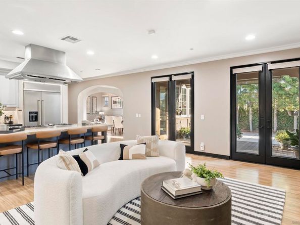 14582 Luna Media, San Diego CA 92127