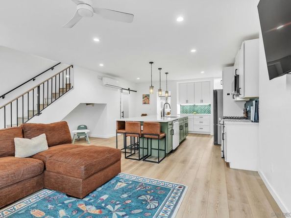 2146 Franklin Ave, San Diego CA 92113