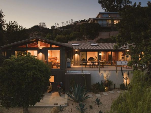 22910 Portage Circle Drive, Topanga CA 90290