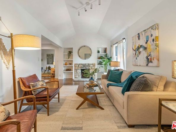 9039 Phyllis Avenue, West Hollywood CA 90069