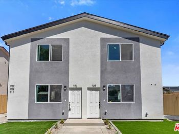 707 W 80th Street