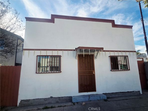 6605 West, Inglewood CA 90302