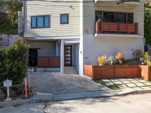 2239 Laurel Canyon, Los Angeles CA 90046