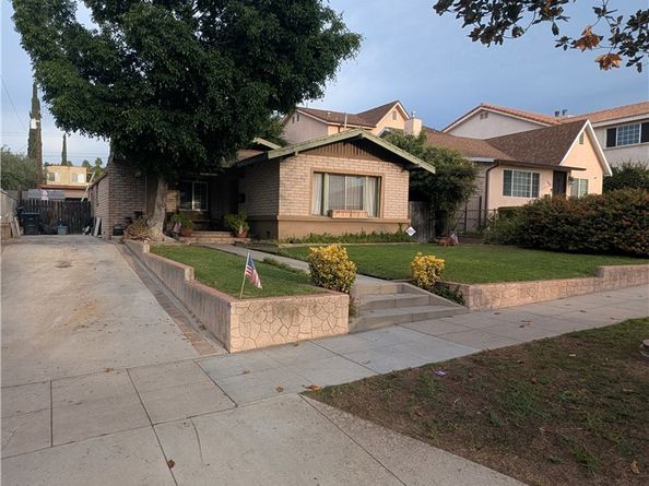815 E Magnolia, Burbank CA 91501