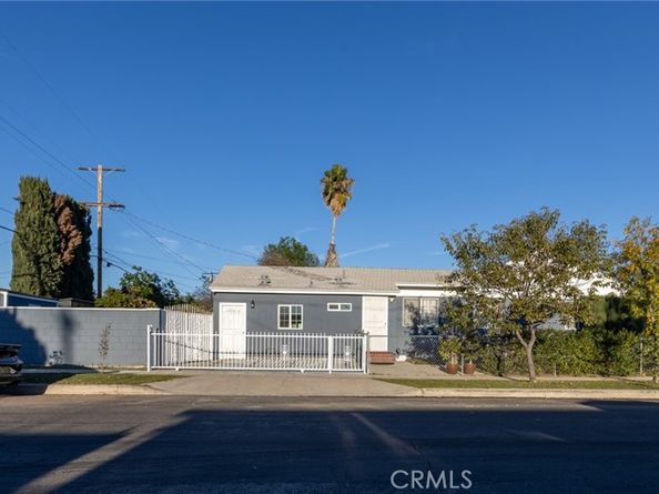 13555 13557 Wentworth Street, Arleta CA 91331