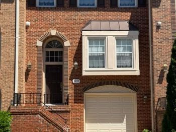8015 Merry Oaks Court