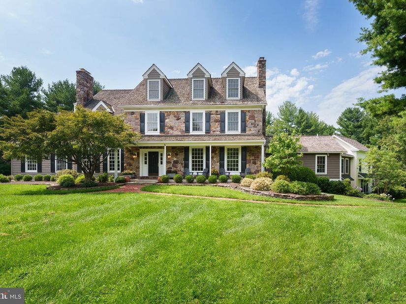 12 Crestwood Circle, New Hope PA 18938