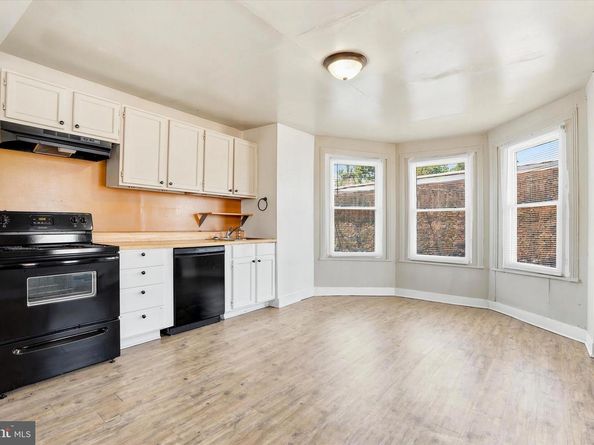 742 N 37TH Street, Philadelphia PA 19104