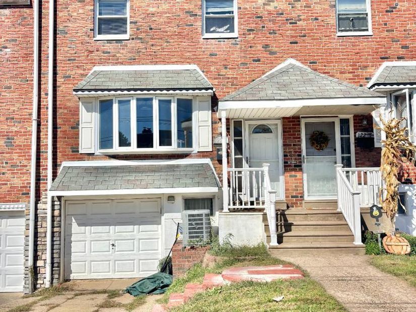 12206 Medford Road, Philadelphia PA 19154