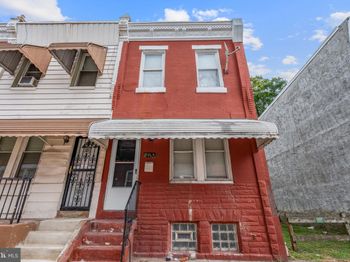 2461 N Garnet Street