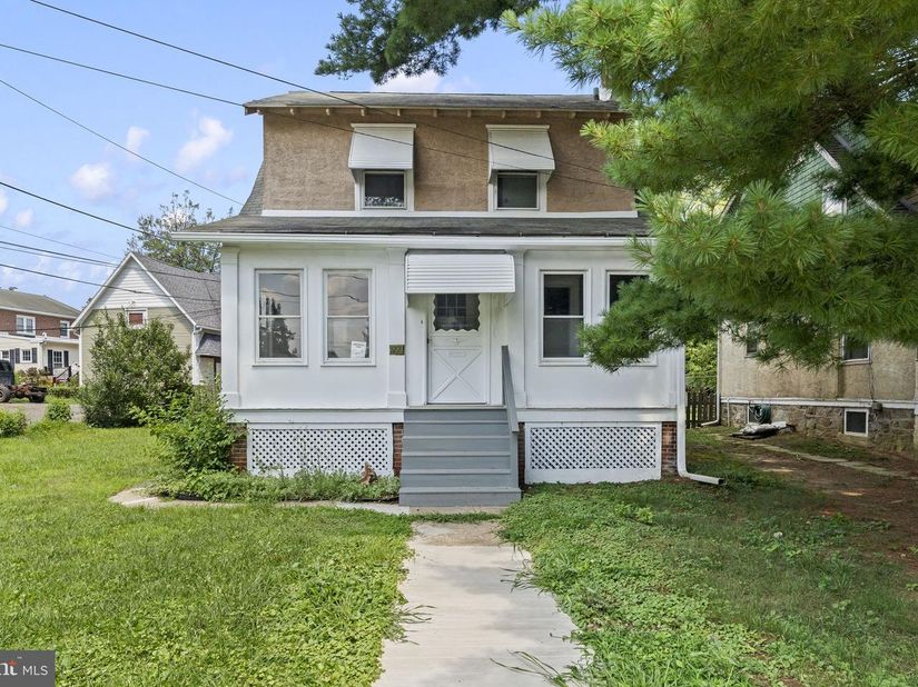 1221 Prospect Avenue, Prospect Park PA 19076