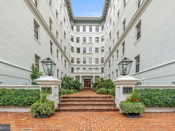 2123 California Street NW