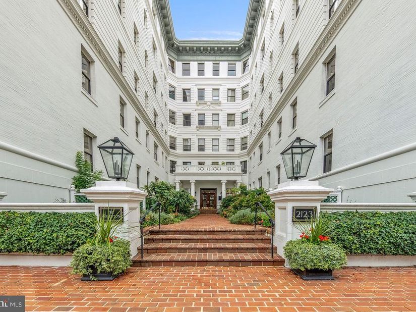 2123 California Street NW F1, Washington DC 20008