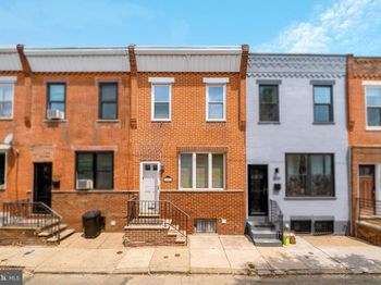 1033 Daly Street
