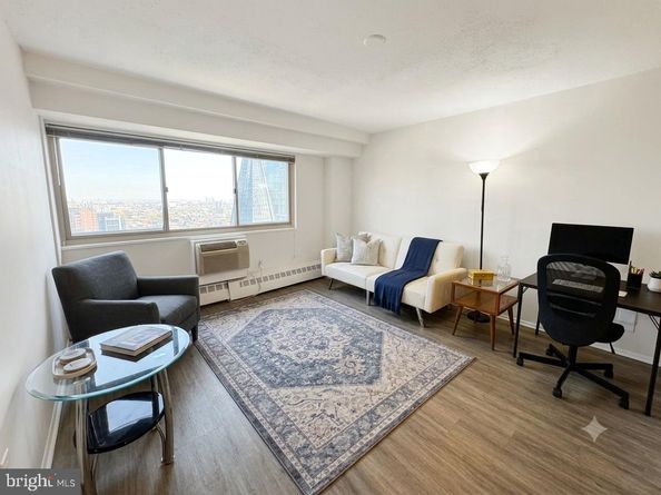 2101 Chestnut Street 1813, Philadelphia PA 19103