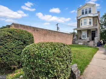 468 E Walnut Lane