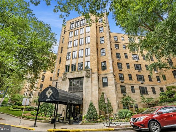 2032 Belmont Road NW 405, Washington DC 20009