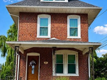 251 Burmont