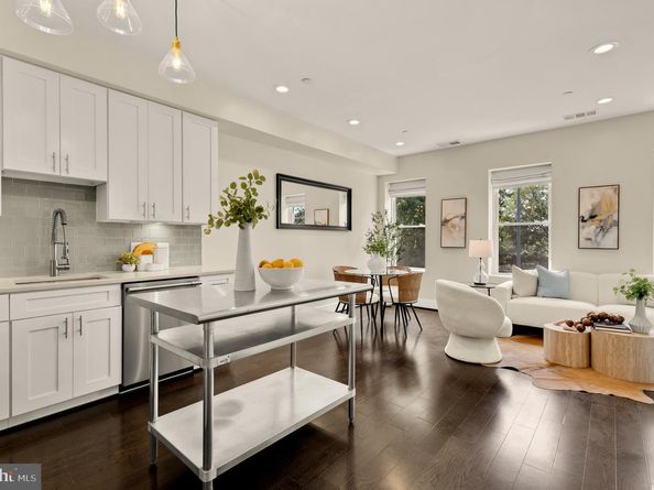 1453 Girard Street NW 3, Washington DC 20009