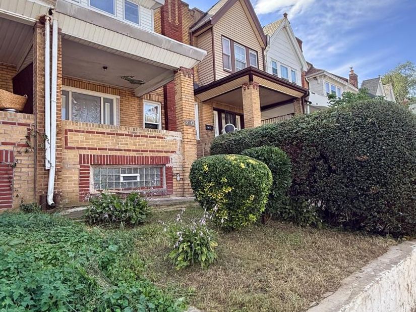 5842 N Brush Road, Philadelphia PA 19138