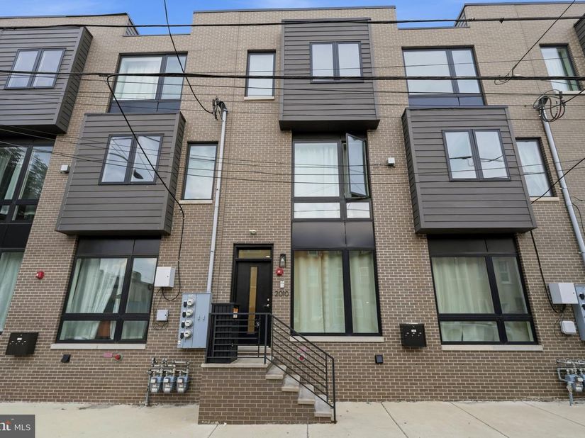 2010 N 5TH Street 2C, Philadelphia PA 19122