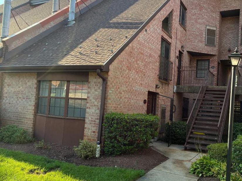 3068 Pineview NE 3068, Washington DC 20018