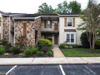 274 Valley Stream Lane