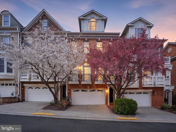 7714 Spoleto Lane 54, Mclean VA 22102