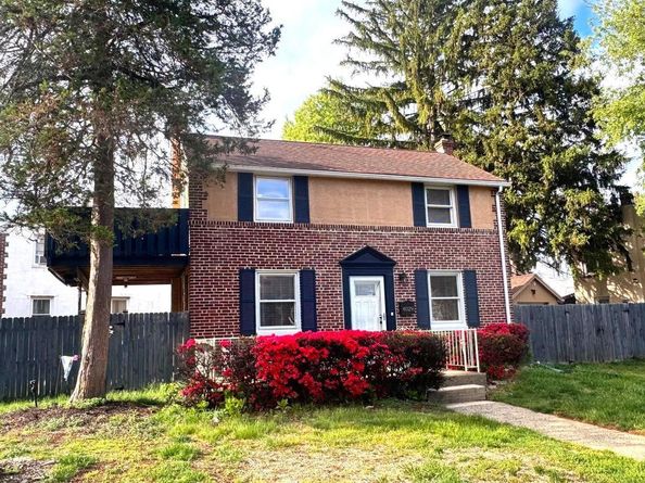 1029 Lamb Road, Secane PA 19018