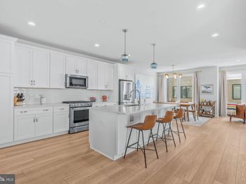 3001 Sedgeview Walk