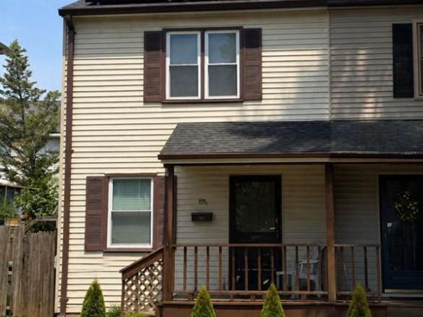 9 Leadbeater Street 1/2, Alexandria VA 22305