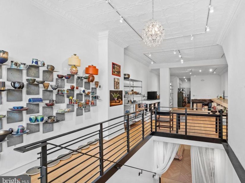 7111 Emlen Street, Philadelphia PA 19119