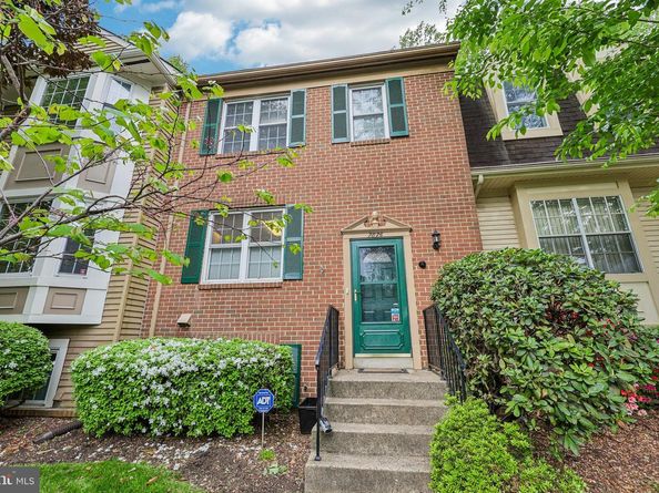7876 Newport Glen Pass, Annandale VA 22003