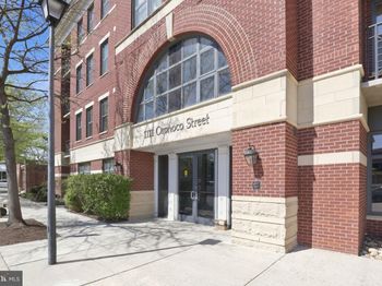 1111 Oronoco Street