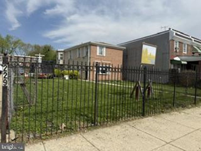 229 E Price Street, Philadelphia PA 19144