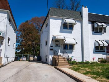 111 W Ridley Avenue