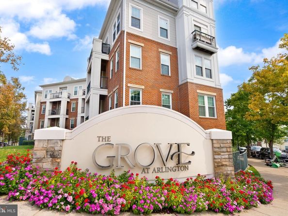 2465 Army Navy Drive 204, Arlington VA 22206