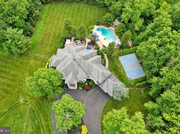 100 E Holland Road