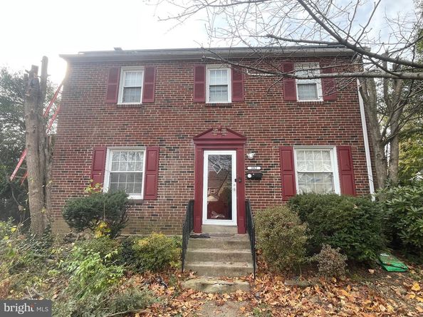 382 Upland Way, Drexel Hill PA 19026