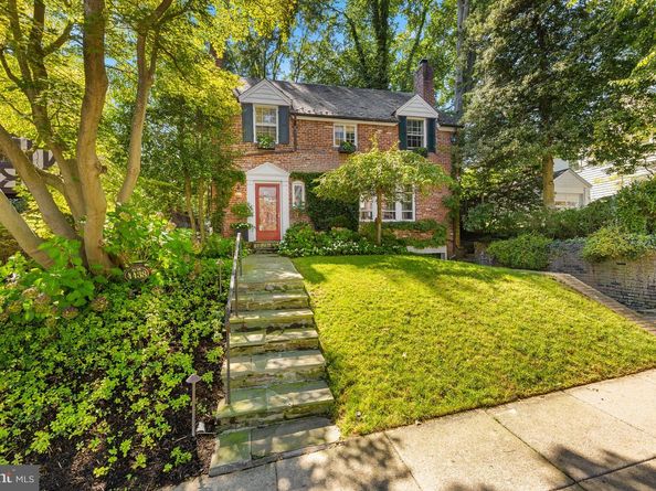 4438 Lowell Street NW, Washington DC 20016