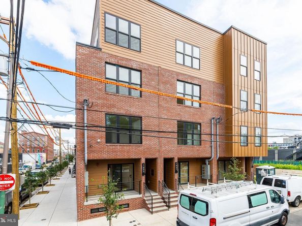 1649 6TH Street N, Philadelphia PA 19122