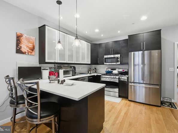 916 S 20TH Street A, Philadelphia PA 19146