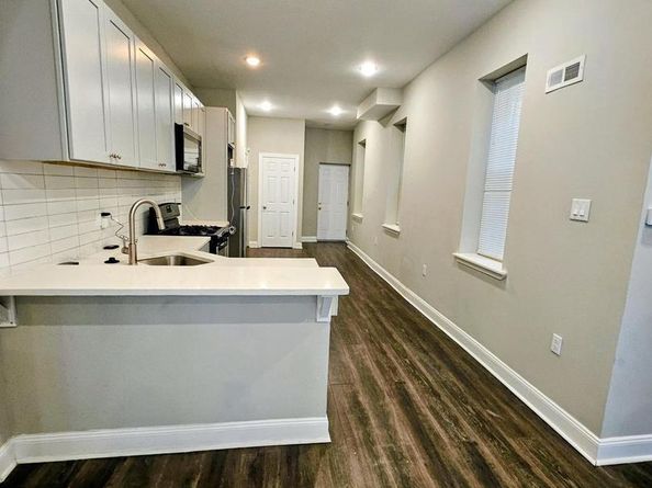 2525 N 17TH Street, Philadelphia PA 19132