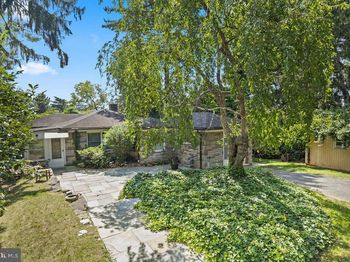 2908 University Terrace NW