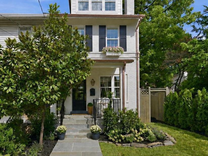 4611 43rd Place NW, Washington DC 20016