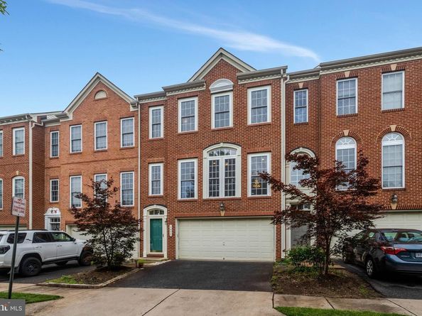 4694 Helen Winter Terrace, Alexandria VA 22312
