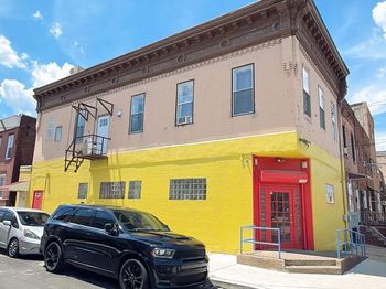 826 W Porter Street