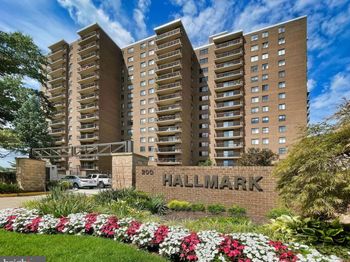 200 N Pickett Street